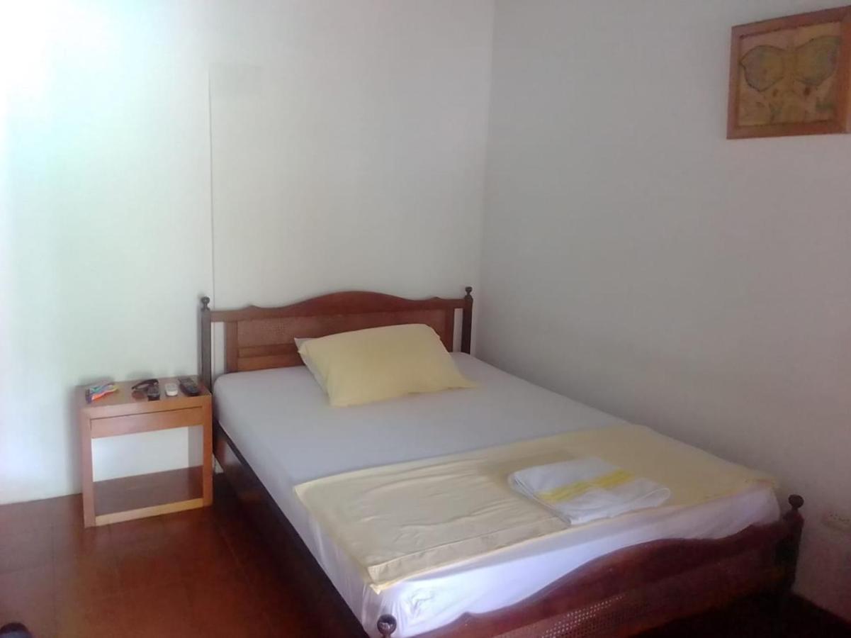 Hotel Santa Helena Leticia Zewnętrze zdjęcie